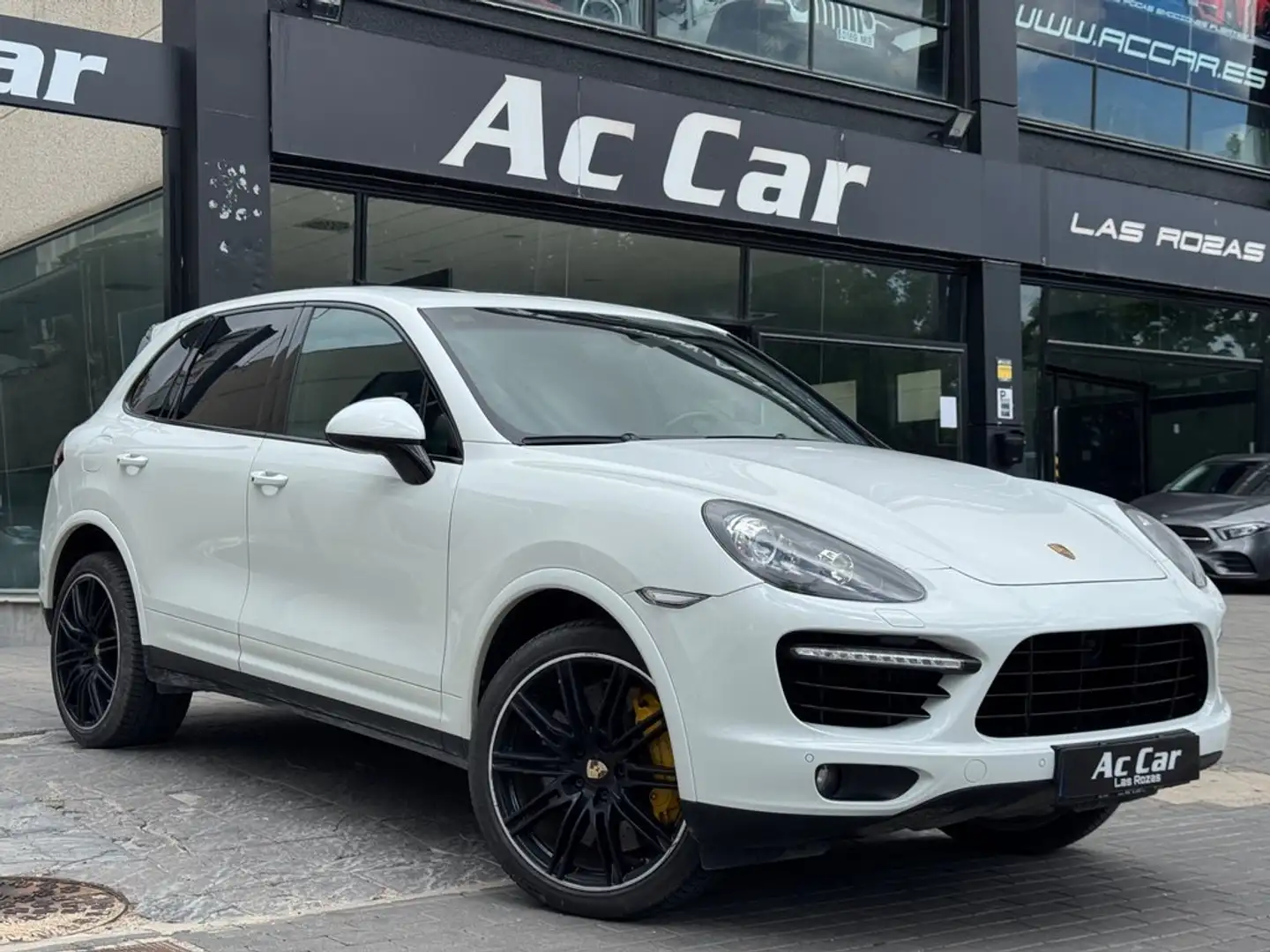 Porsche Cayenne 4.8 V8 Turbo Tiptronic Blanco - 1