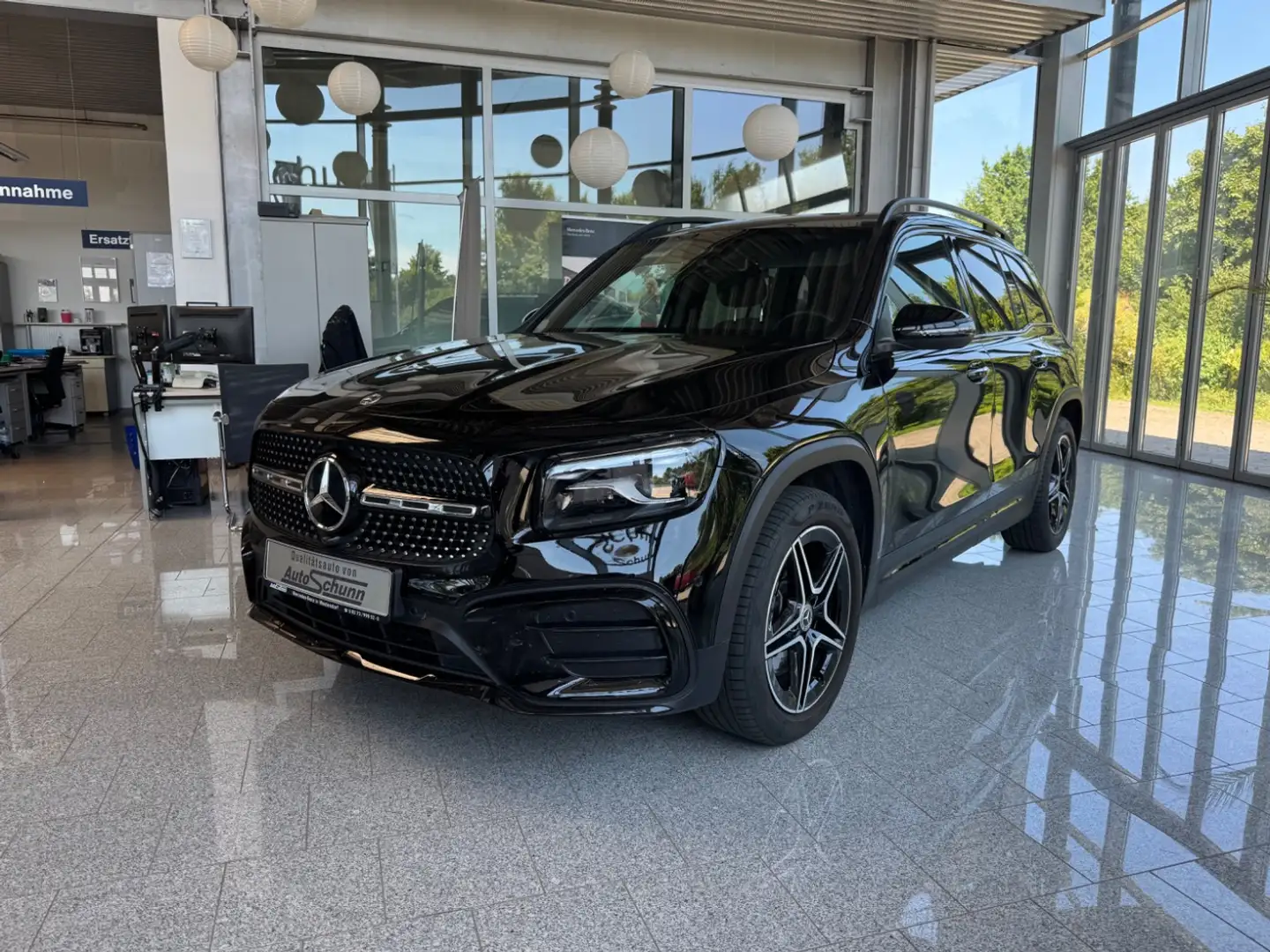 Mercedes-Benz GLB 220 4Matic AMG+MBUX+MBeam+NIGHT+KEYLESS GO Чорний - 1