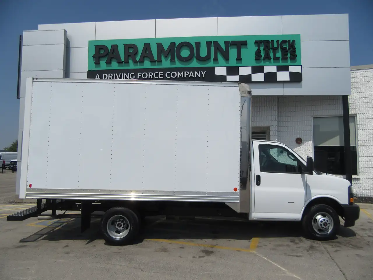 Chevrolet Express 3500 снимка Chevrolet Express 3500