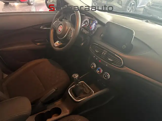 Fiat Tipo view 12