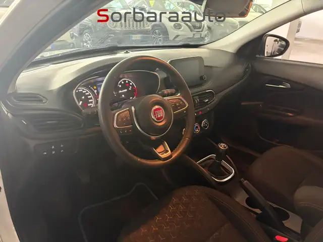 Fiat Tipo view 11