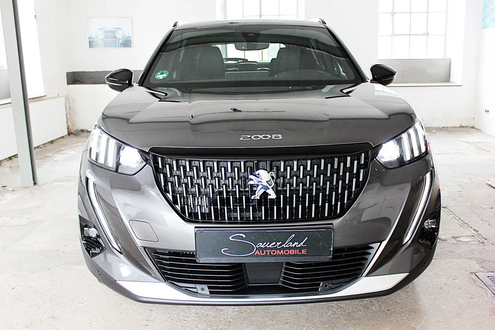 Peugeot 2008 GT AUTOMATIK LED KAMERA TEMPOMAT Grau - 2
