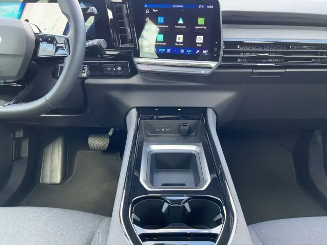 Renault Austral view 12