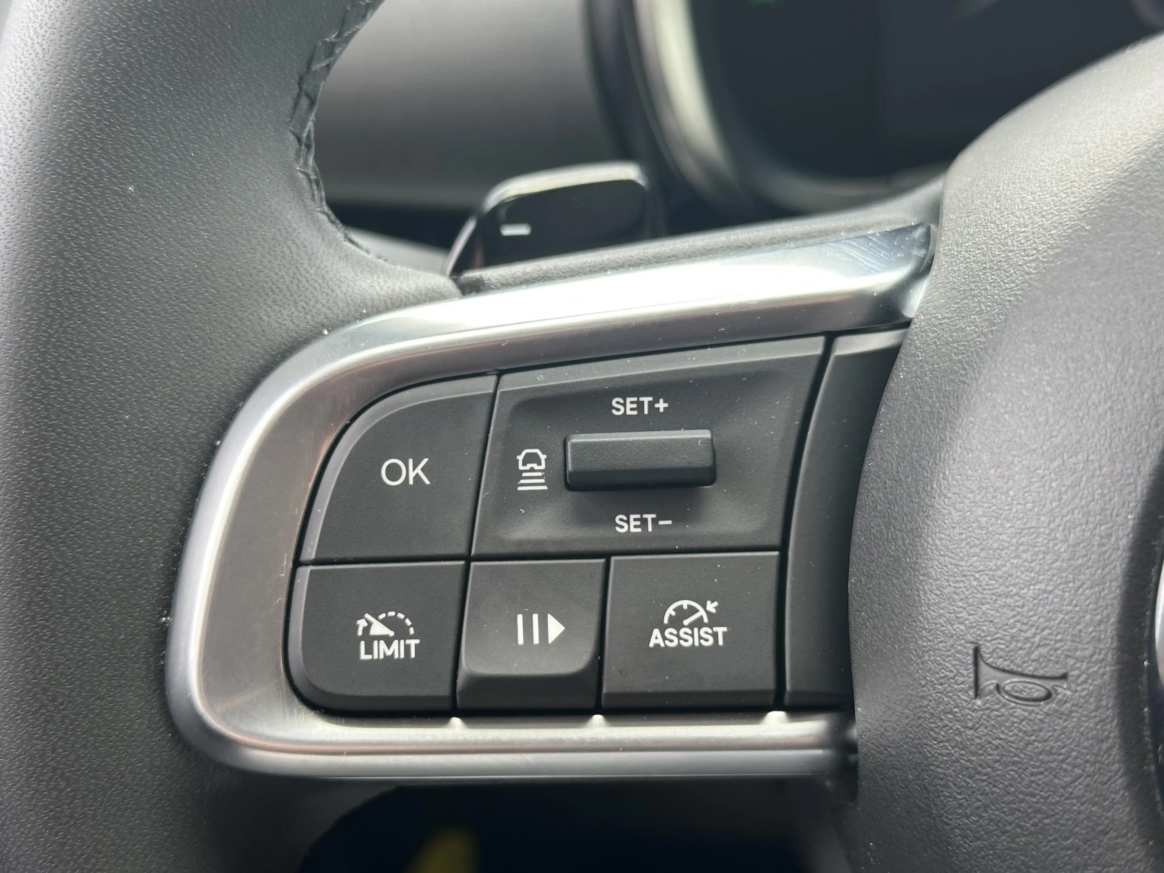Fiat 600 1.2 Hybrid Icon / Apple Carplay & Android Auto / C — photo 12