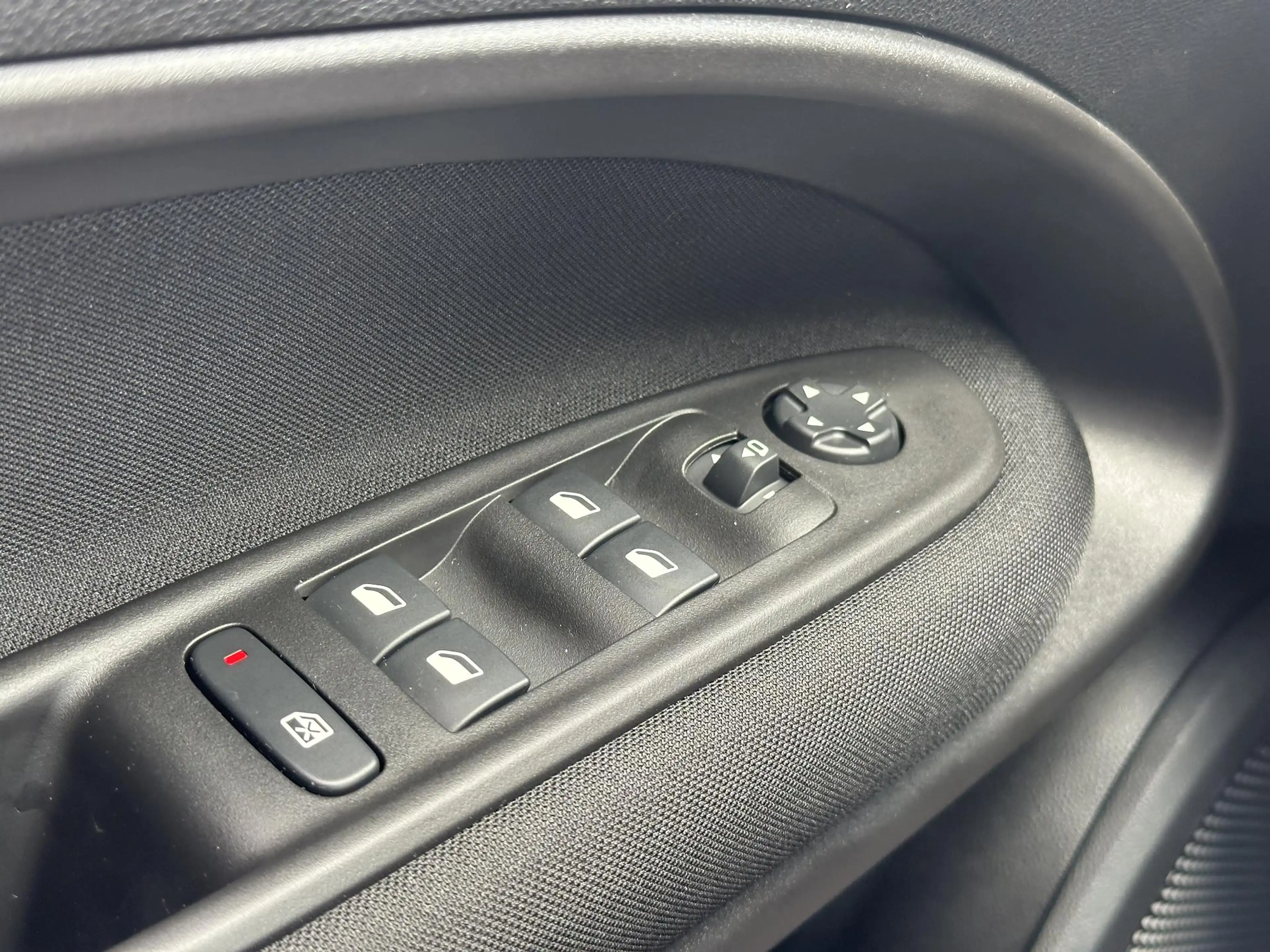 Fiat 600 1.2 Hybrid Icon / Apple Carplay & Android Auto / C — photo 13