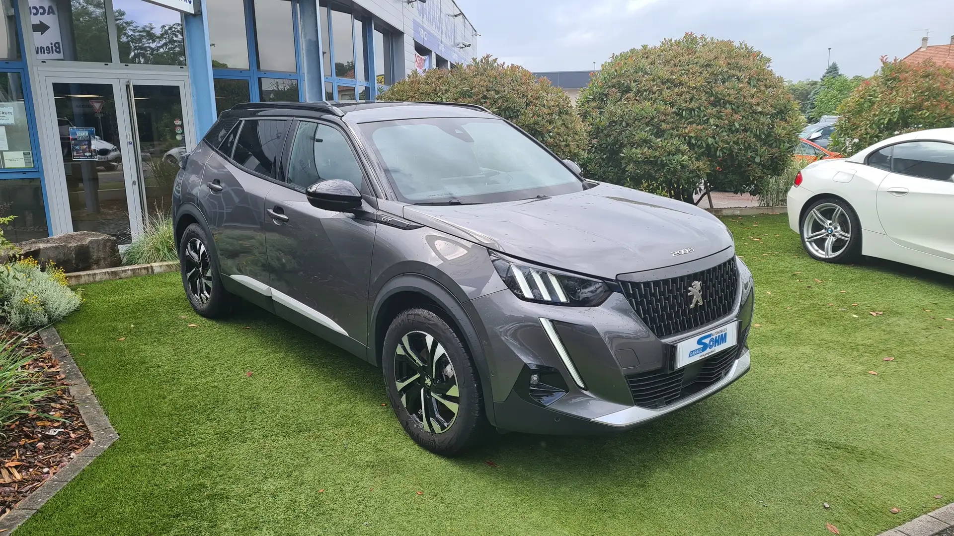 Peugeot 2008 1.5 BLUEHDI 130CH S\u0026S GT EAT8 Gris - 1