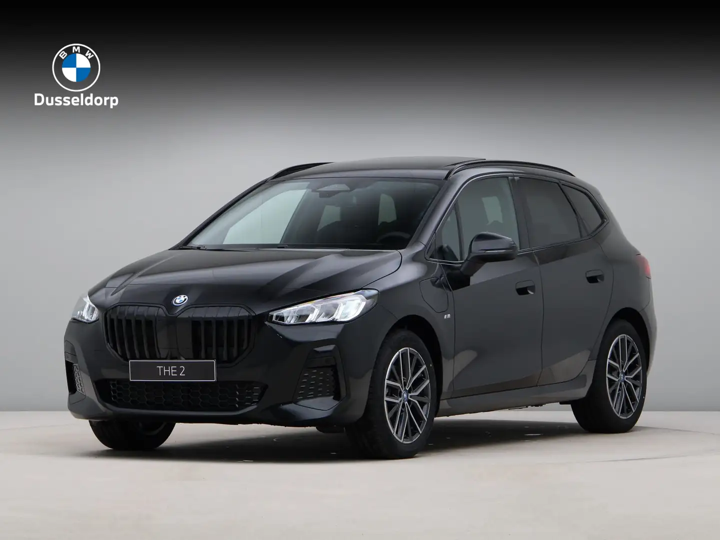 BMW 225 2 Serie Active Tourer 225e xDrive Zwart - 1