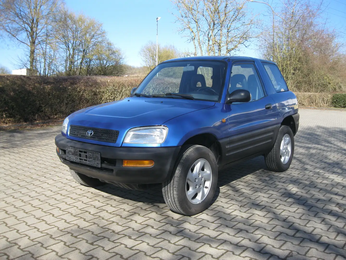 Toyota RAV 4 Allrad / 4x4 / HU/AU Neu! Blau - 2