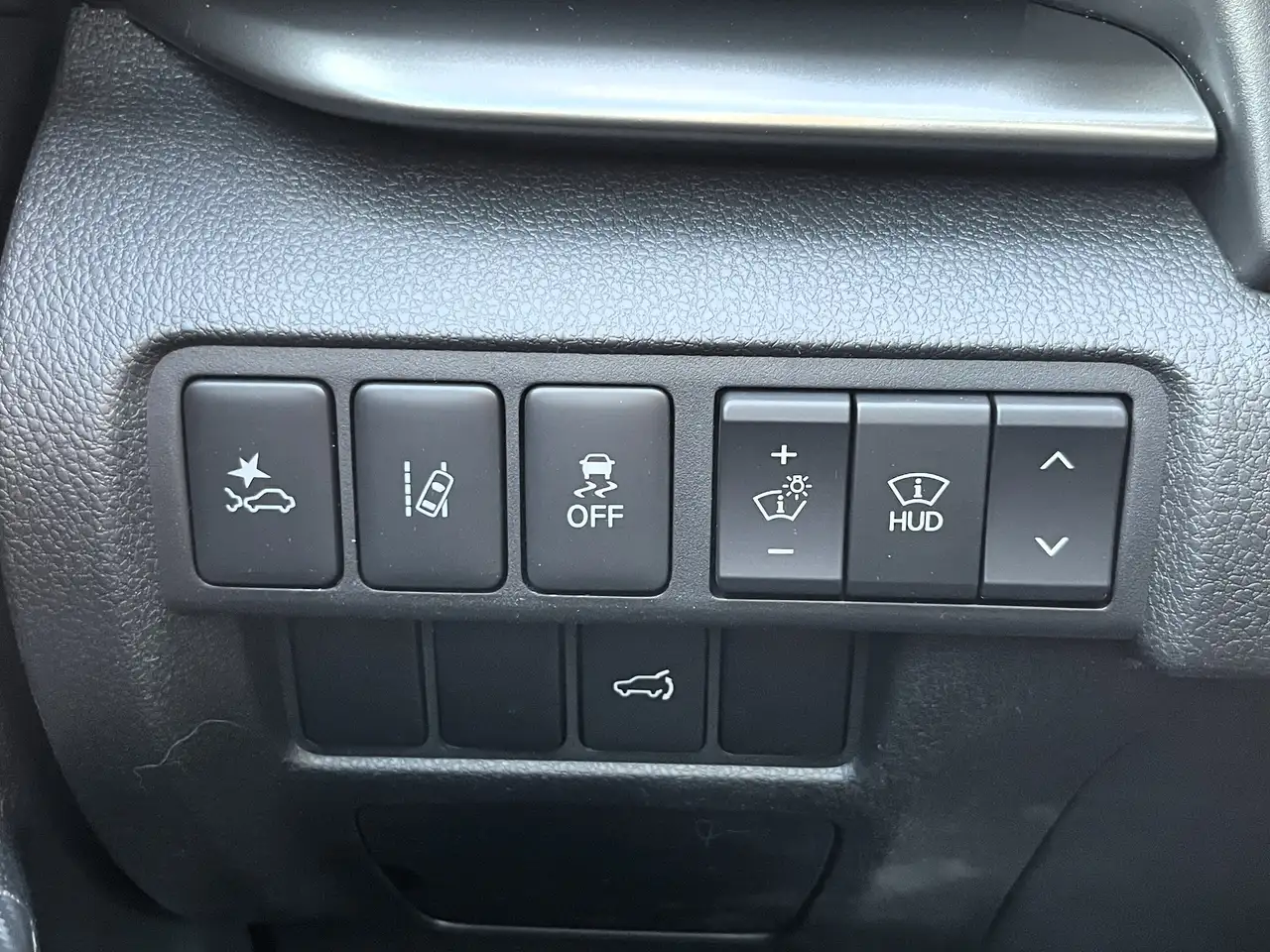 Mitsubishi Eclipse Cross снимка Mitsubishi Eclipse Cross