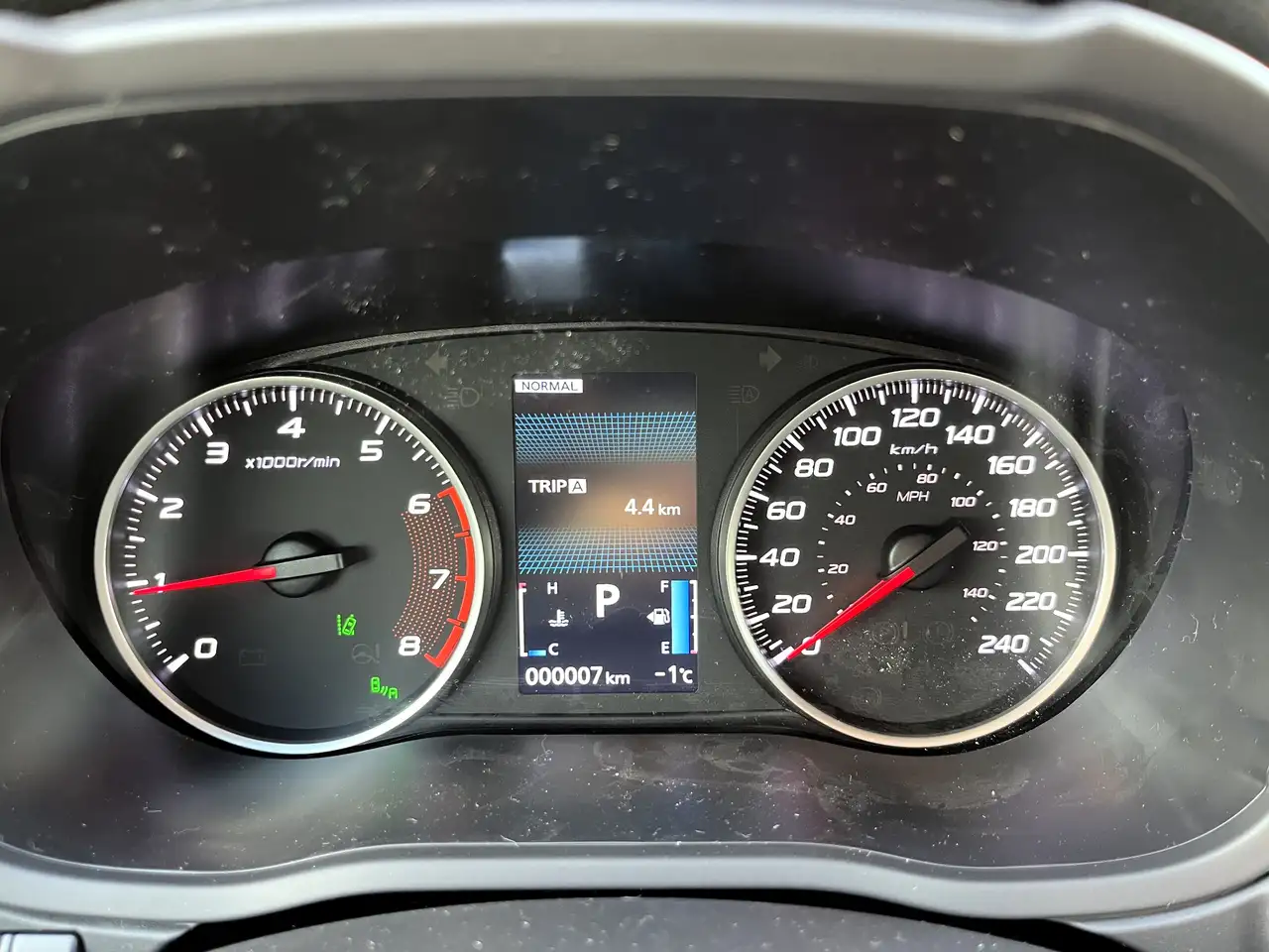 Mitsubishi Eclipse Cross снимка Mitsubishi Eclipse Cross