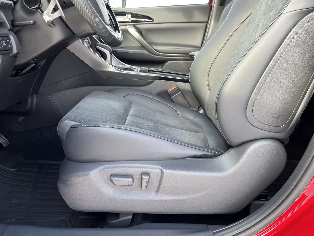 Mitsubishi Eclipse Cross снимка Mitsubishi Eclipse Cross