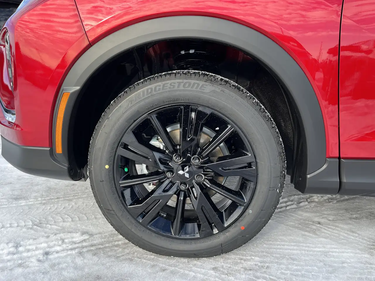 Mitsubishi Eclipse Cross снимка Mitsubishi Eclipse Cross