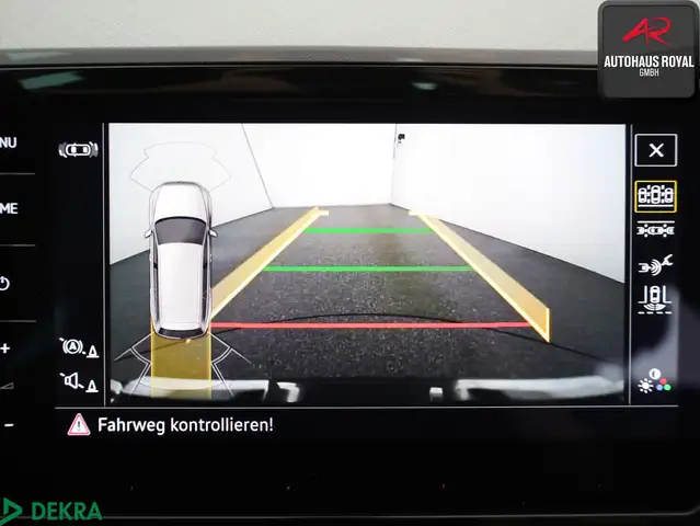 Volkswagen Passat view 15