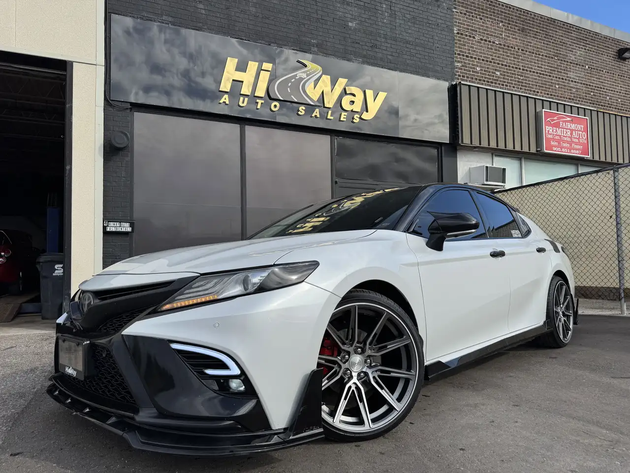 Toyota Camry снимка Toyota Camry