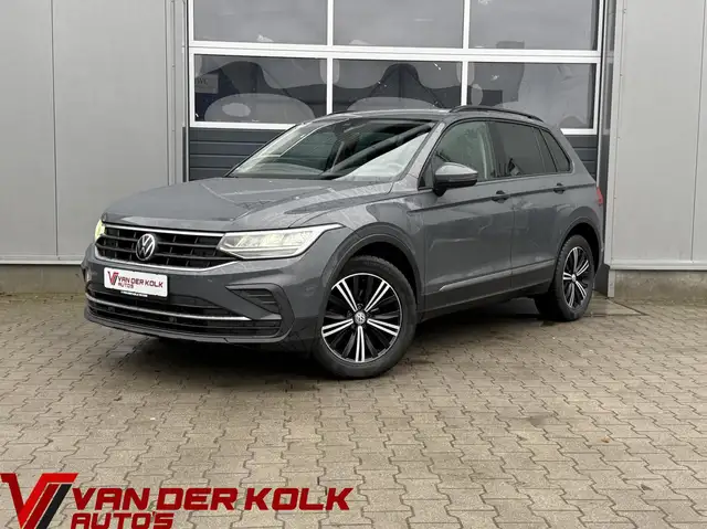 Volkswagen Tiguan 1.5 TSI Life Automaat | Adaptive Cruise | CarPlay