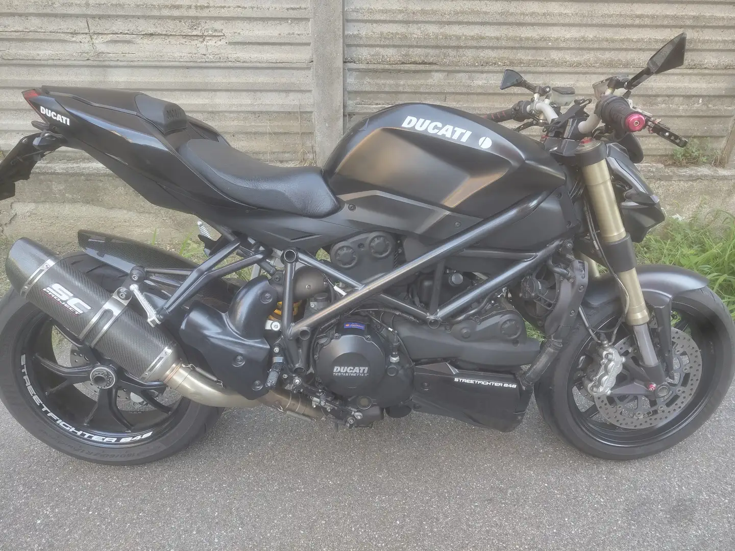 Ducati Streetfighter Czarny - 1
