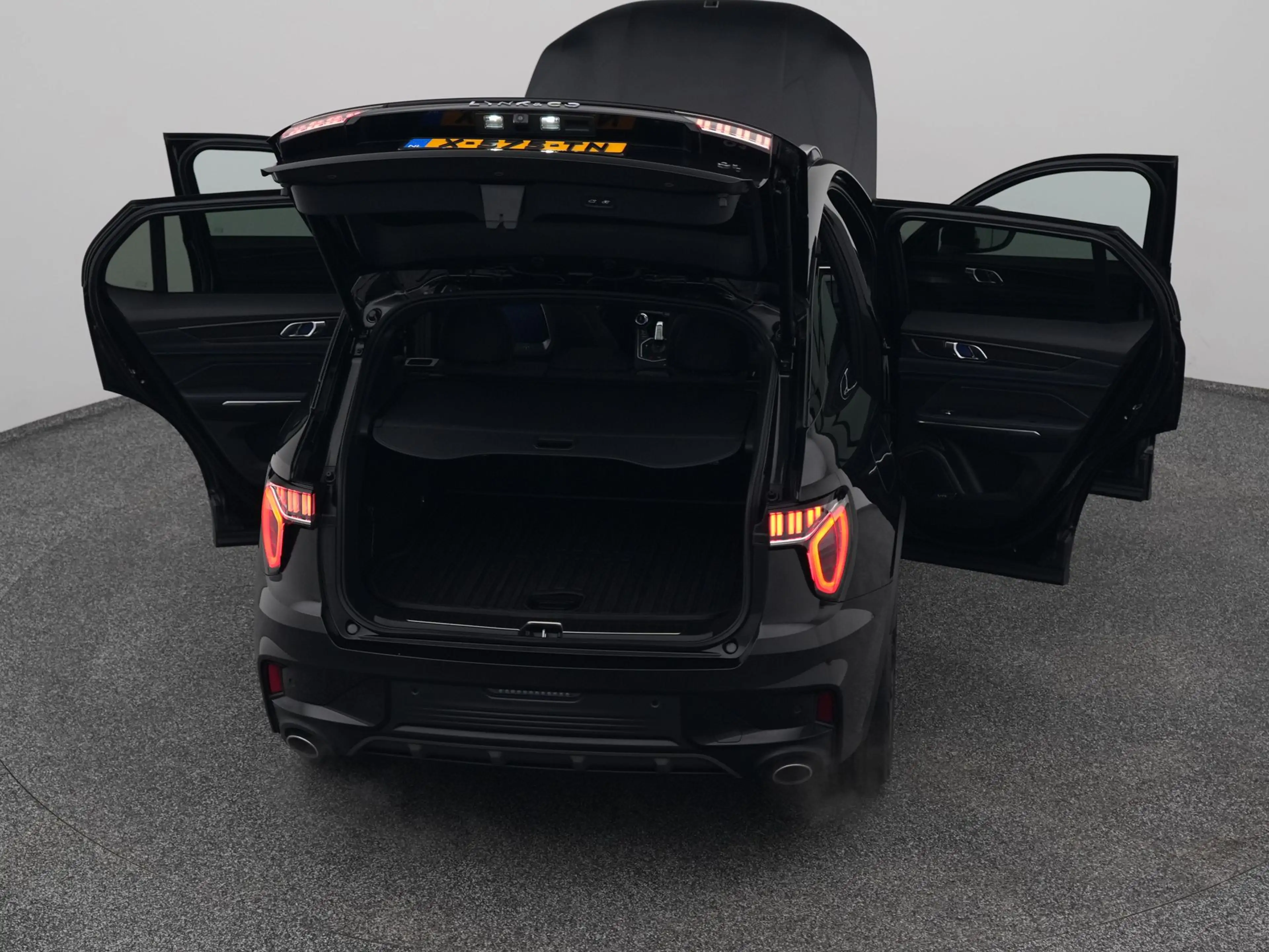 Lynk & Co 01 1.5 Plug-in Hybrid | 360° | BLACK | ZWARTE HEMEL | — photo 29