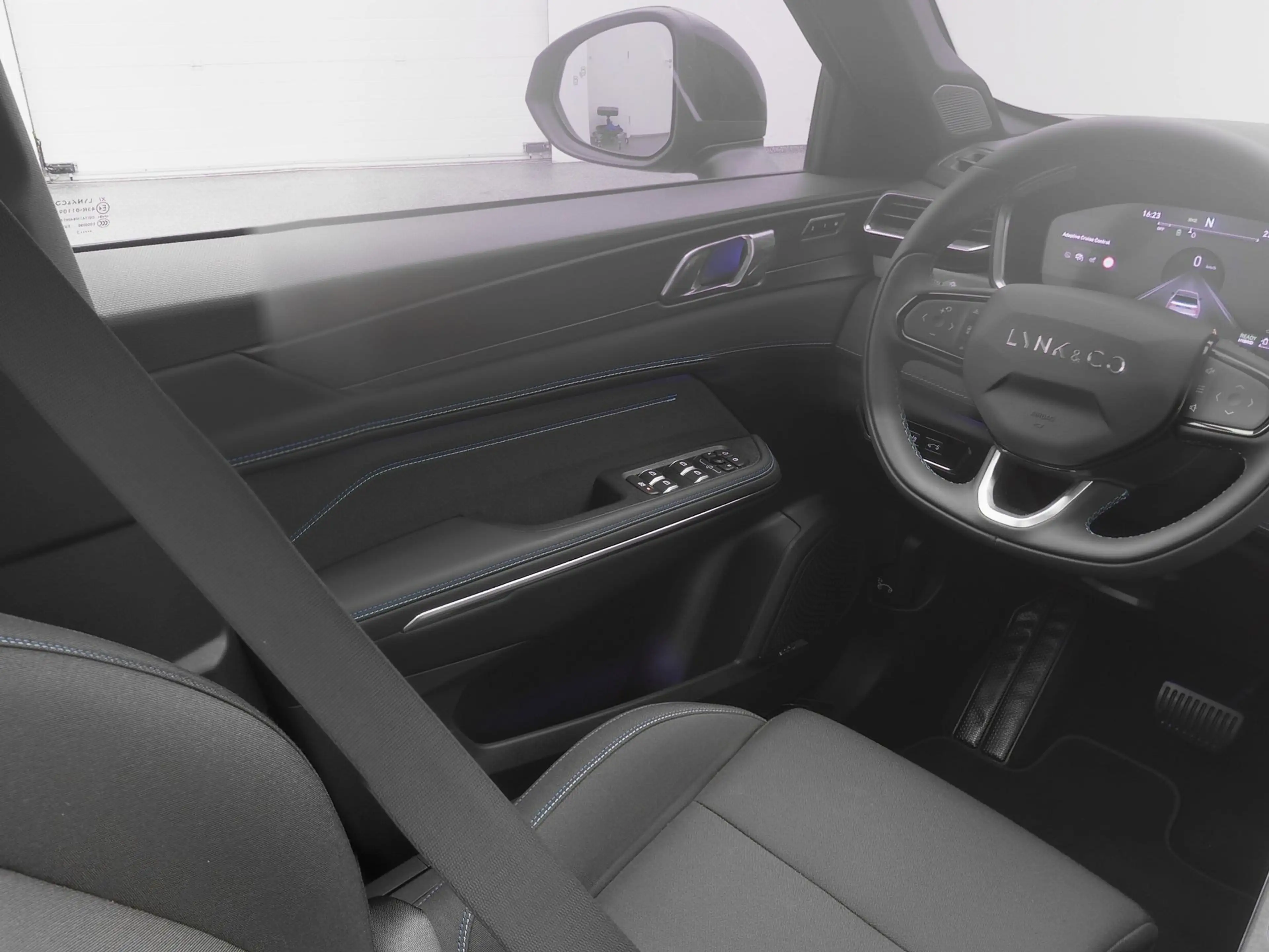 Lynk & Co 01 1.5 Plug-in Hybrid | 360° | BLACK | ZWARTE HEMEL | — photo 11