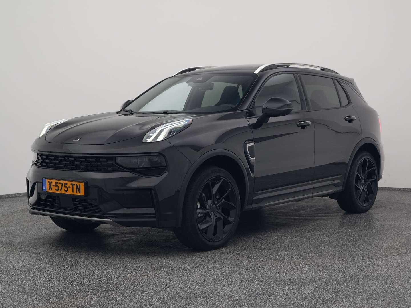 Lynk & Co 01 nuo 478 €/ mėn Benzinas/Elektra 2024m. Kita Automatinė