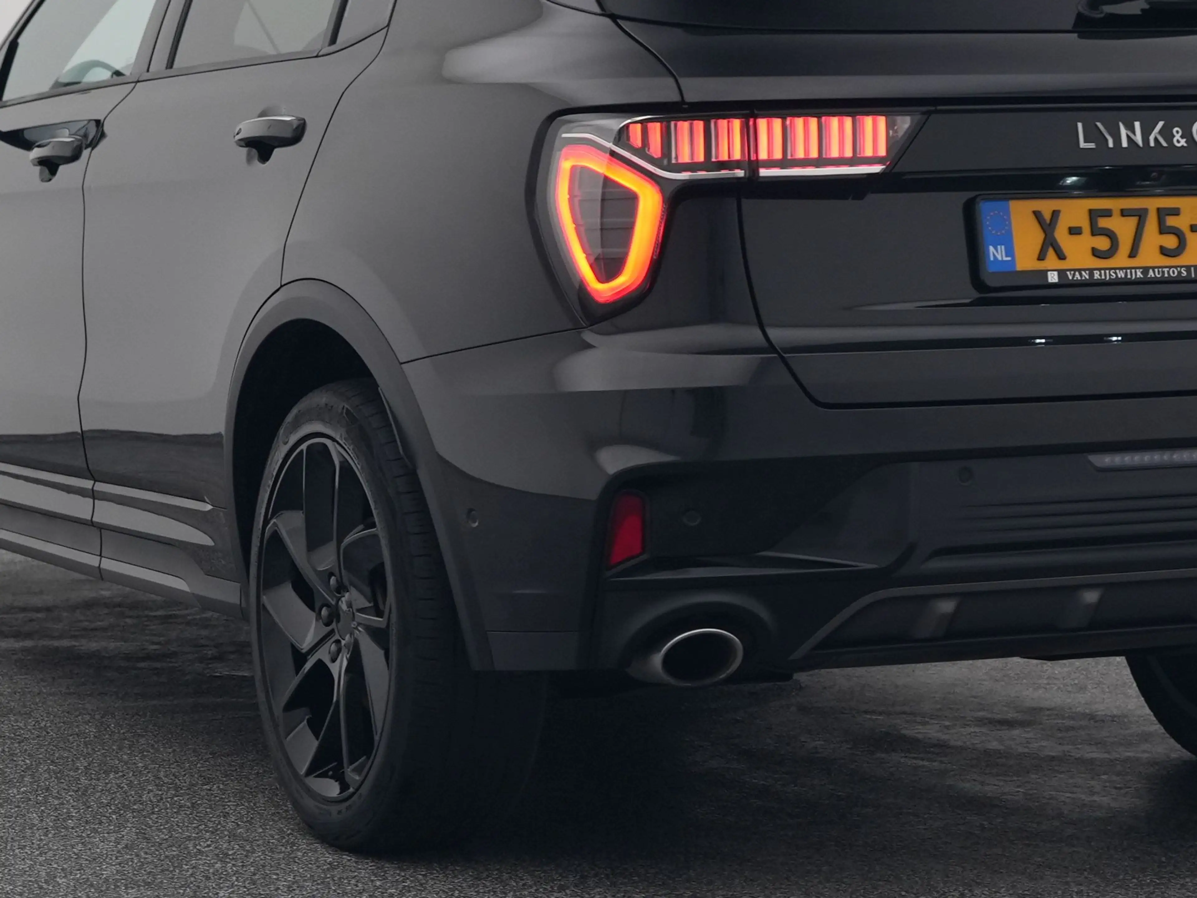 Lynk & Co 01 1.5 Plug-in Hybrid | 360° | BLACK | ZWARTE HEMEL | — photo 18