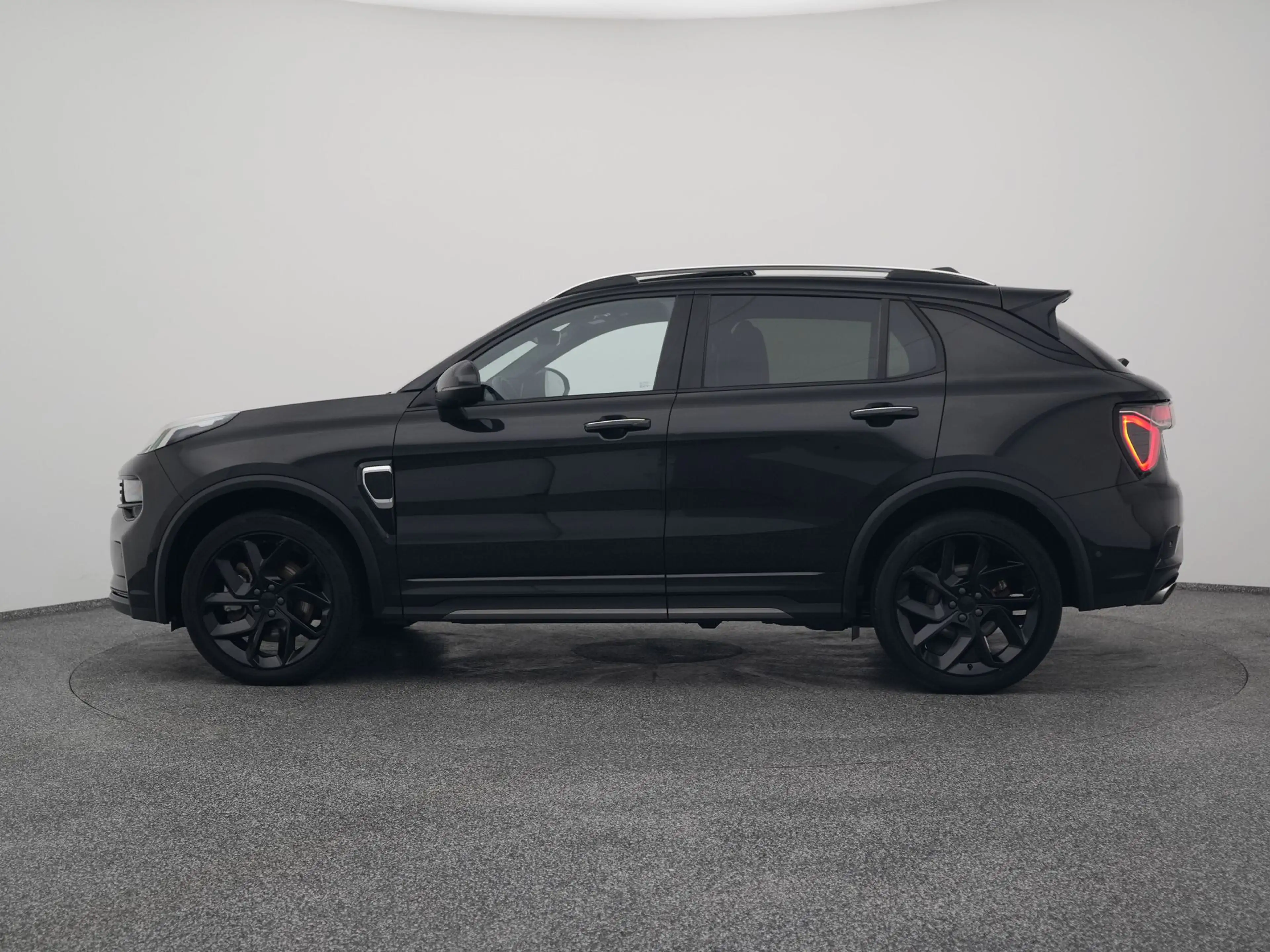 Lynk & Co 01 1.5 Plug-in Hybrid | 360° | BLACK | ZWARTE HEMEL | — photo 13