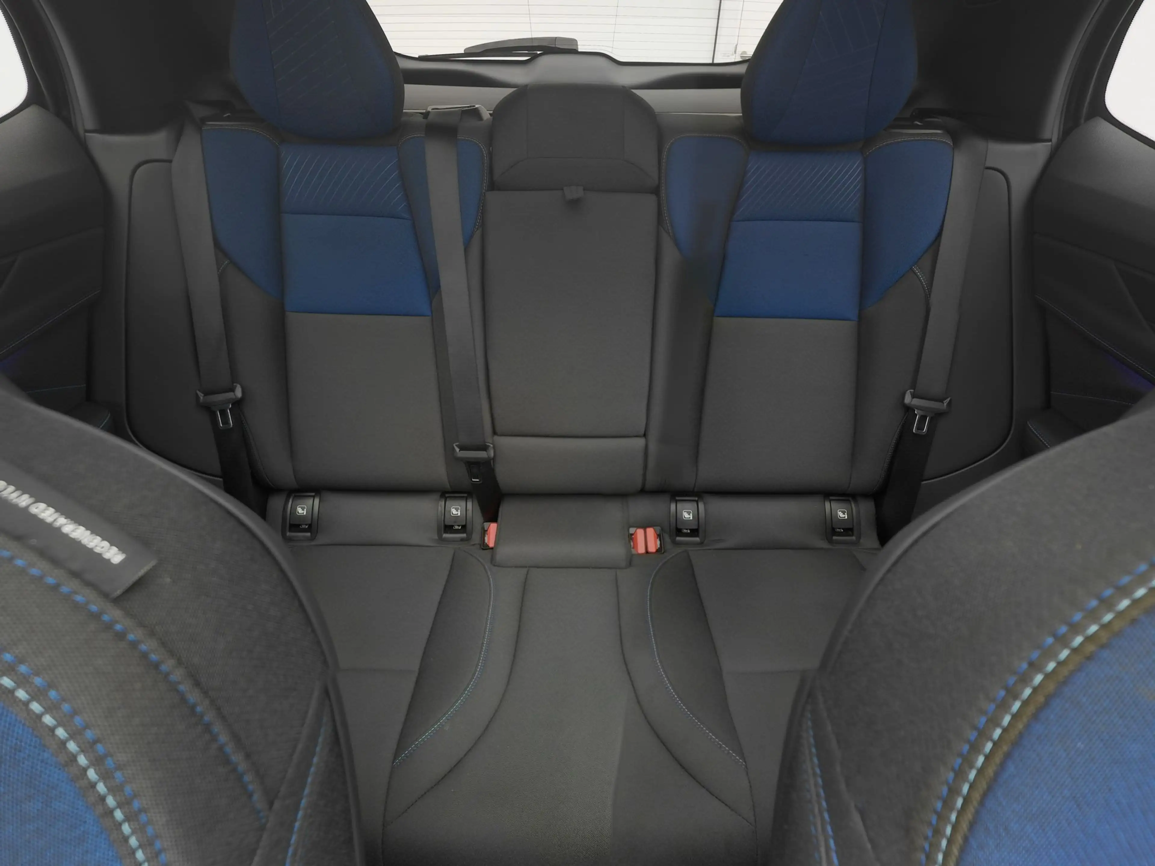 Lynk & Co 01 1.5 Plug-in Hybrid | 360° | BLACK | ZWARTE HEMEL | — photo 4
