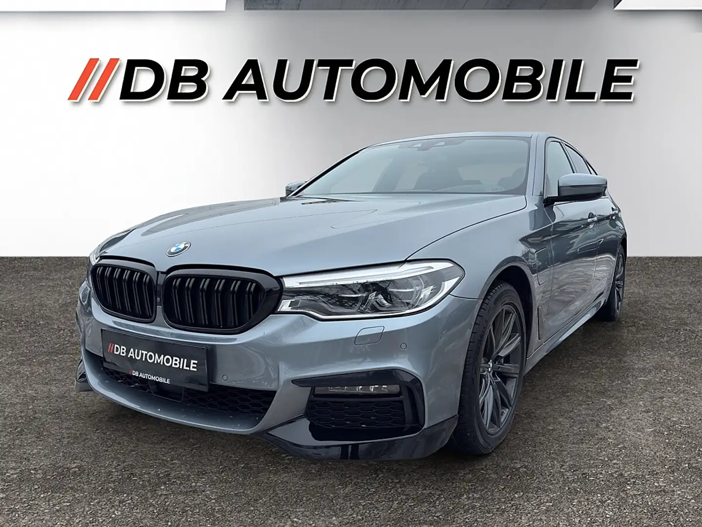 BMW 530 e xDrive M Sport, Rückfahrkamera Grau - 1