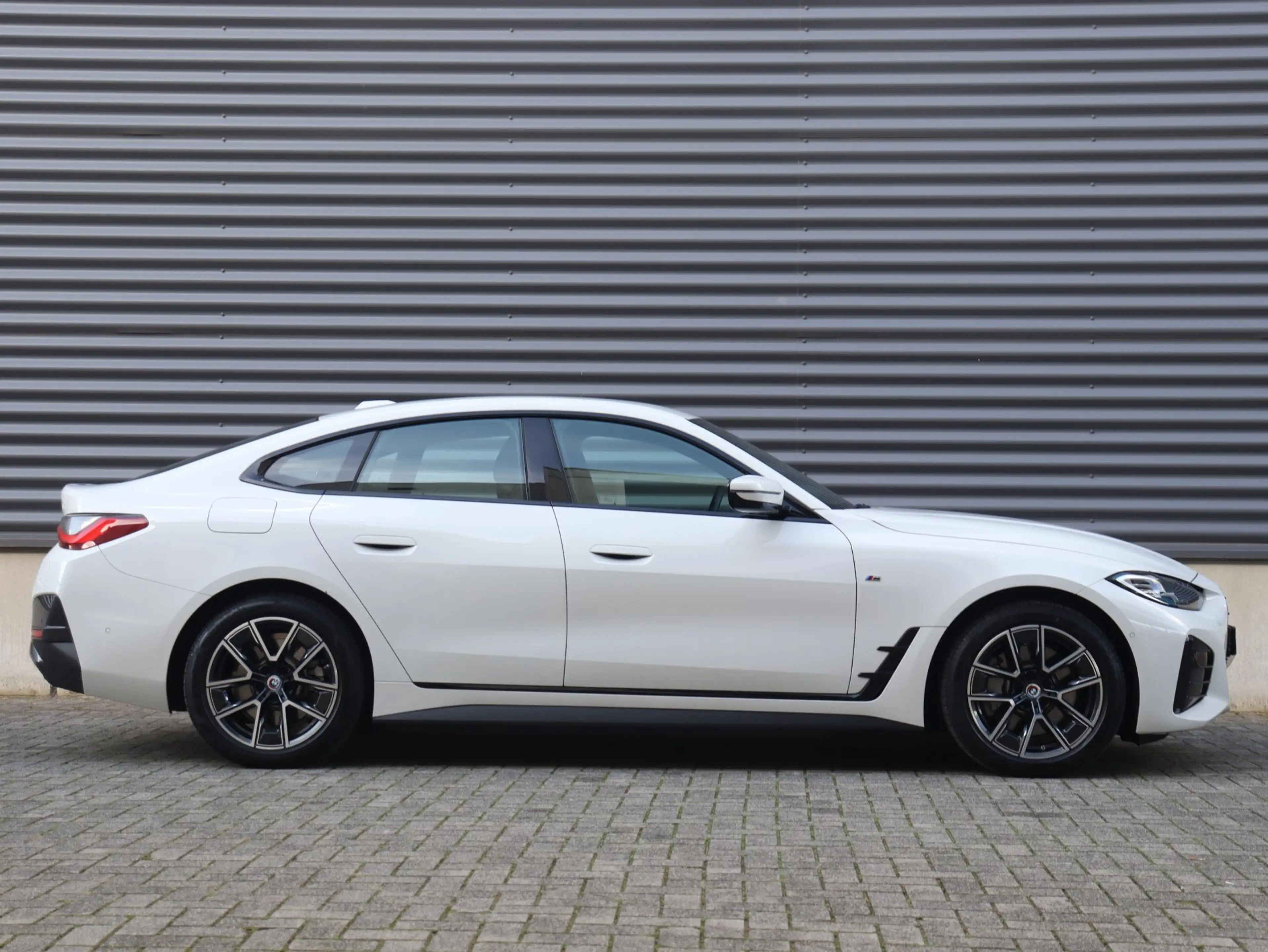 BMW i4 eDrive40 | High Executive | M Sportpakket | Head-U — photo 5