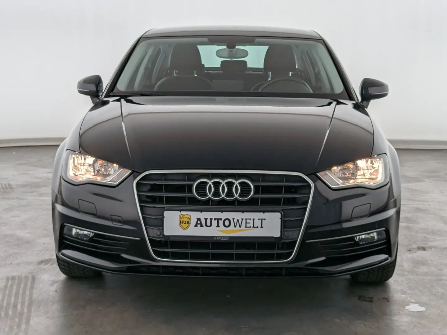 Audi A3 A3 Limousine 1.4 TFSI Ambiente RFK+SHZ+TEMP+ Schwarz - 2