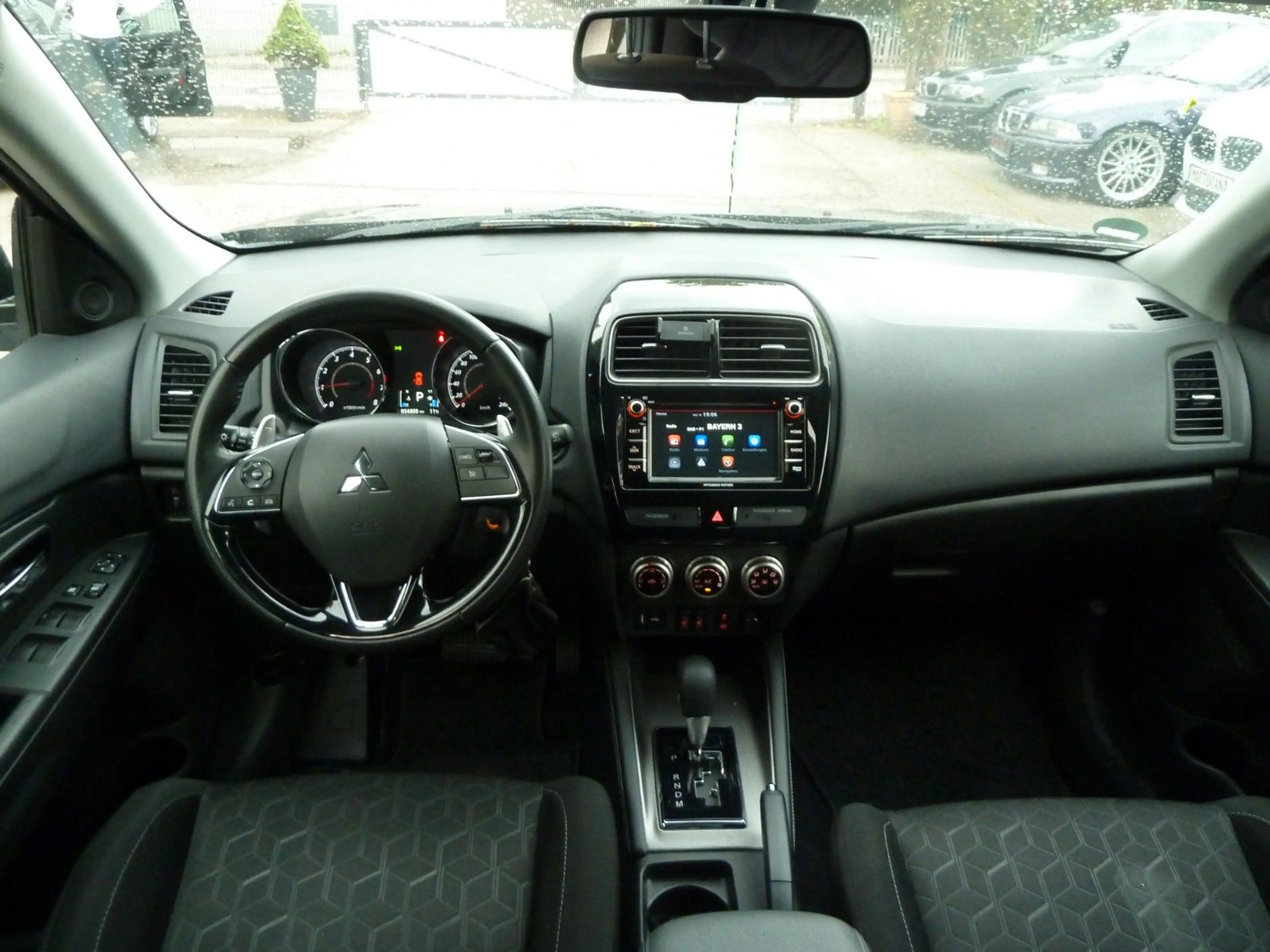 Mitsubishi ASX Intro Edition 2WD — photo 12
