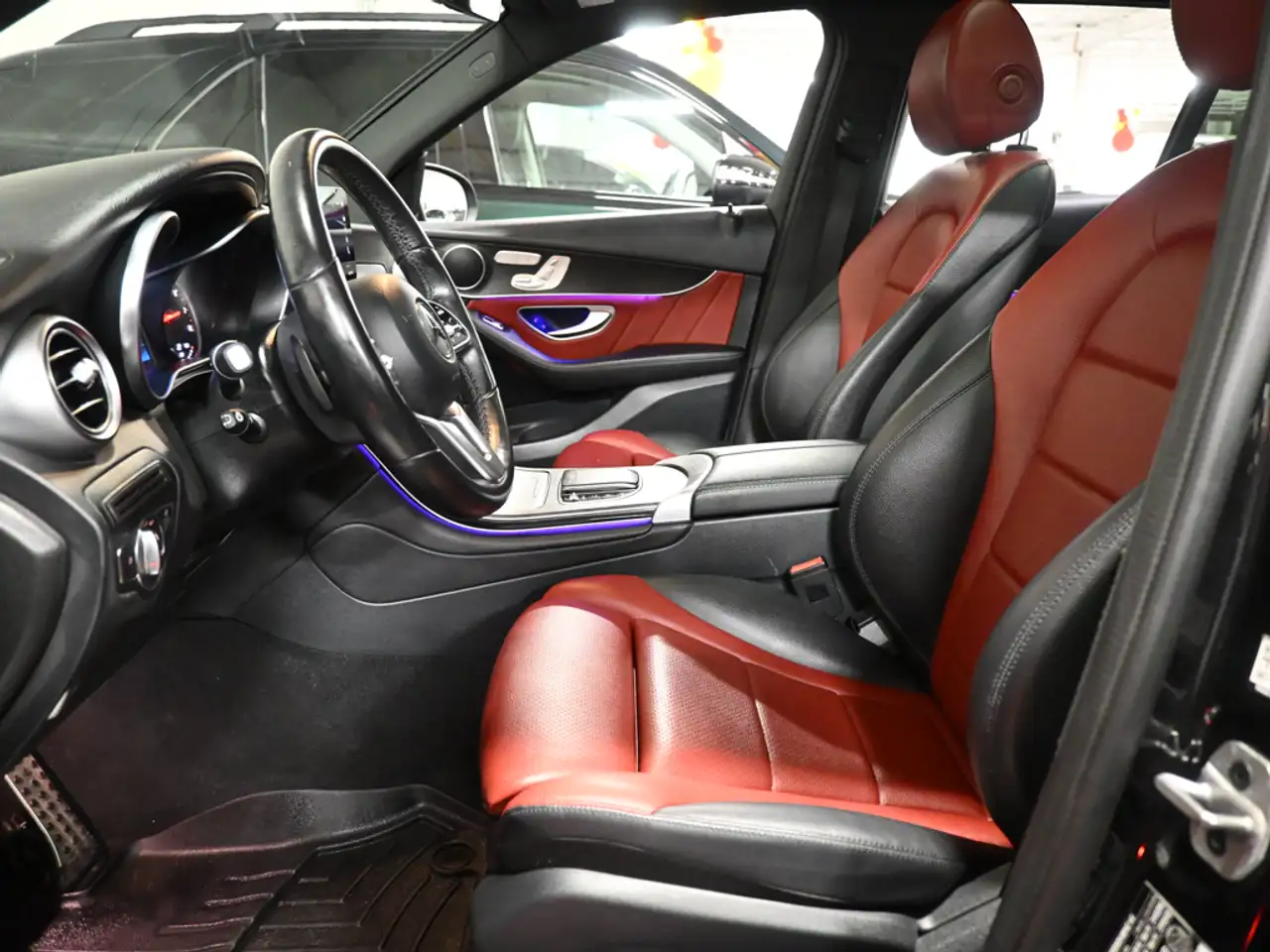 Mercedes-Benz GLC снимка Mercedes-Benz GLC
