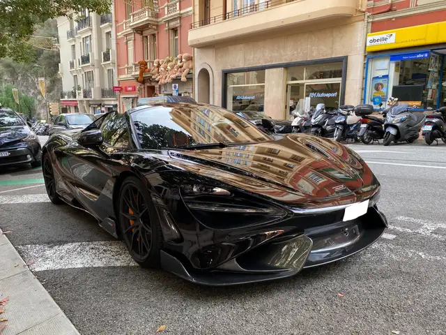 McLaren 765LT Spider