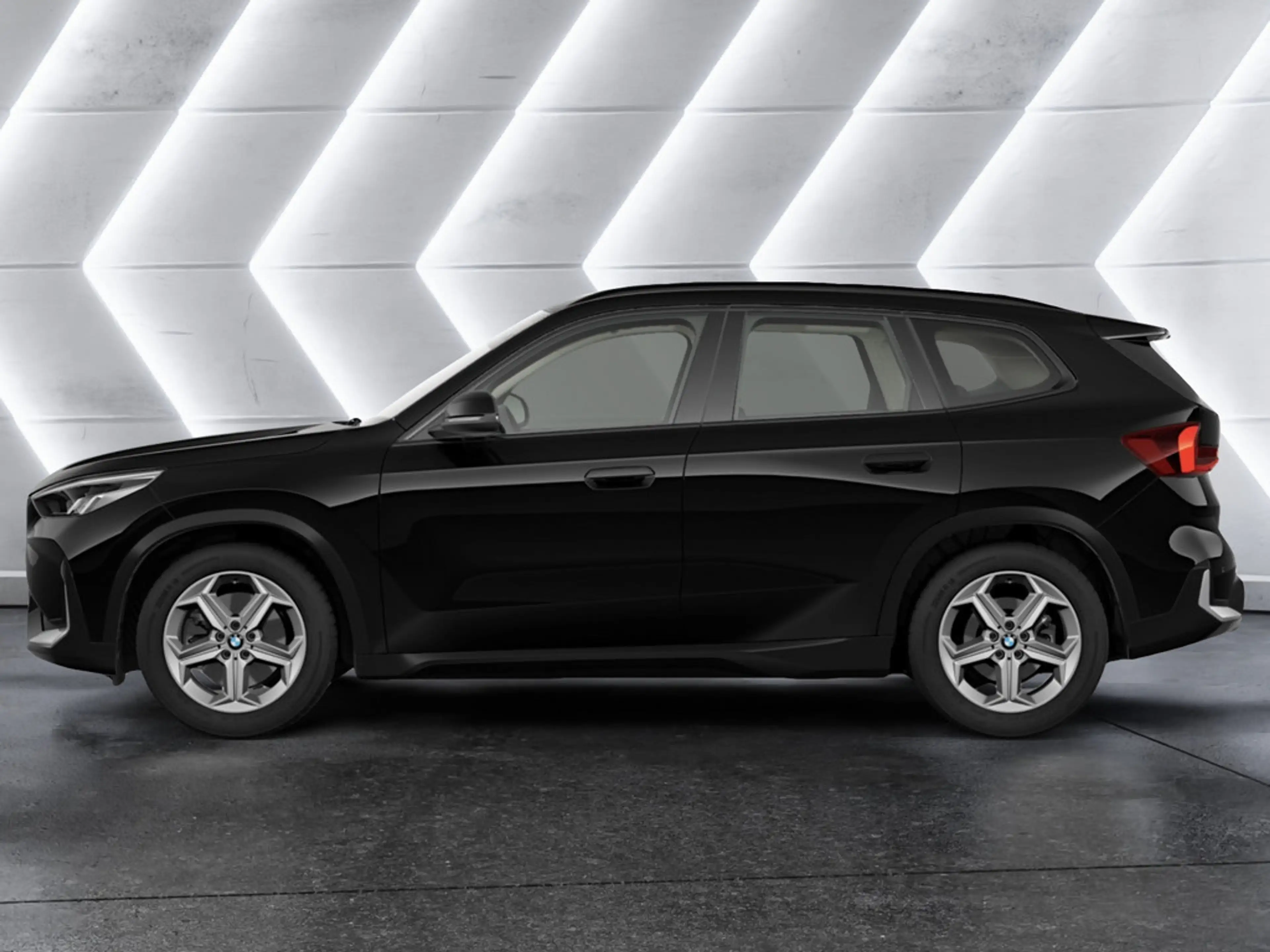 BMW iX1 eDrive20 KLIMA PDC SHZ KAMERA NAVI LED — photo 4