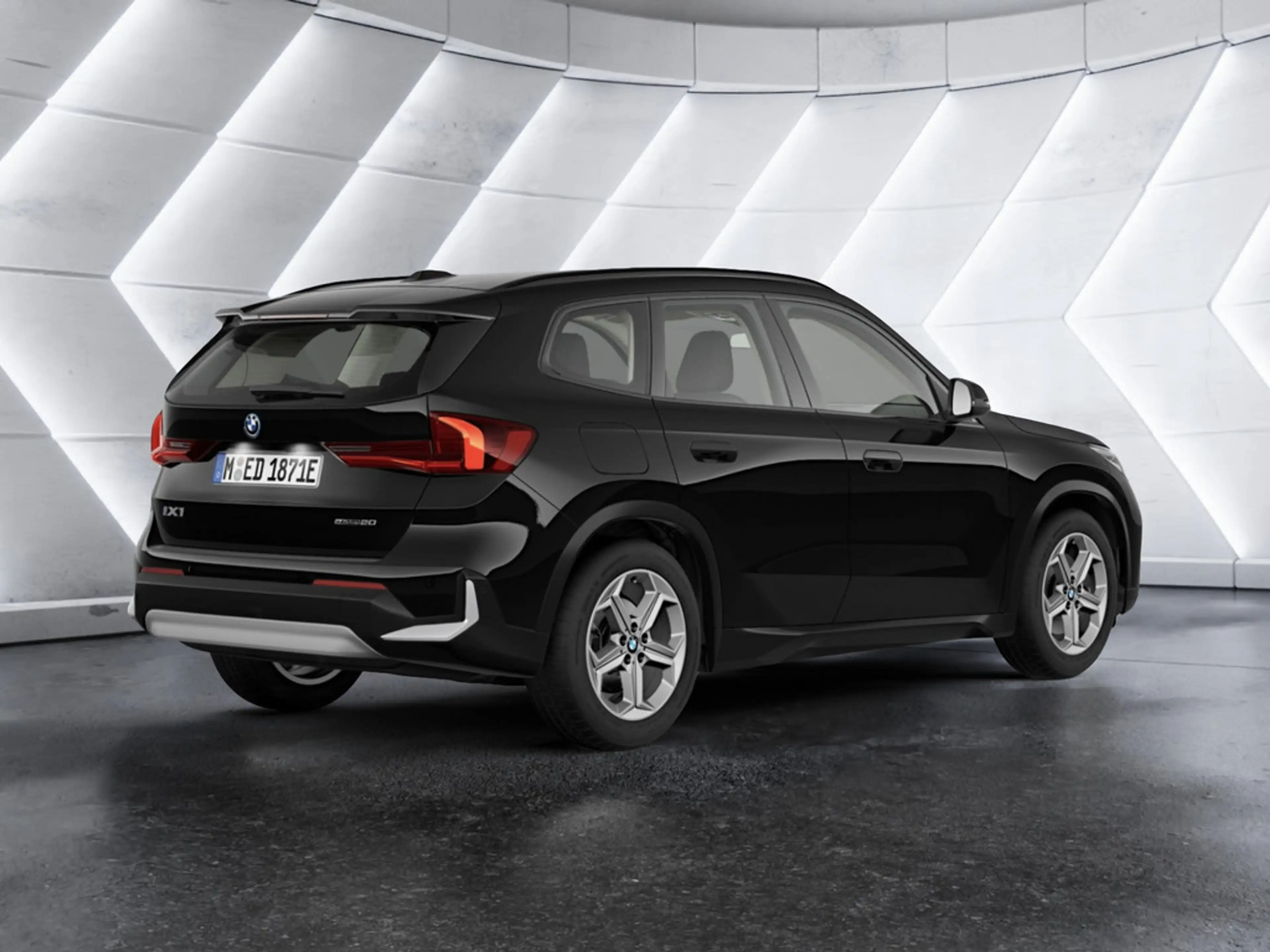 BMW iX1 eDrive20 KLIMA PDC SHZ KAMERA NAVI LED — photo 3