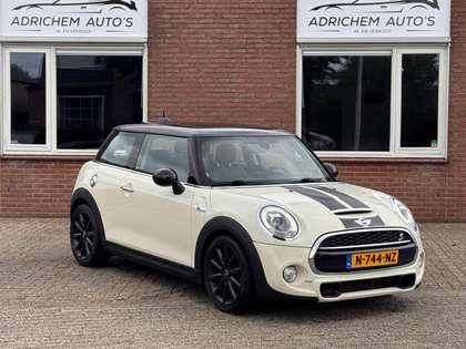 MINI Cooper S Mini 2.0 Chili Serious Business Pano