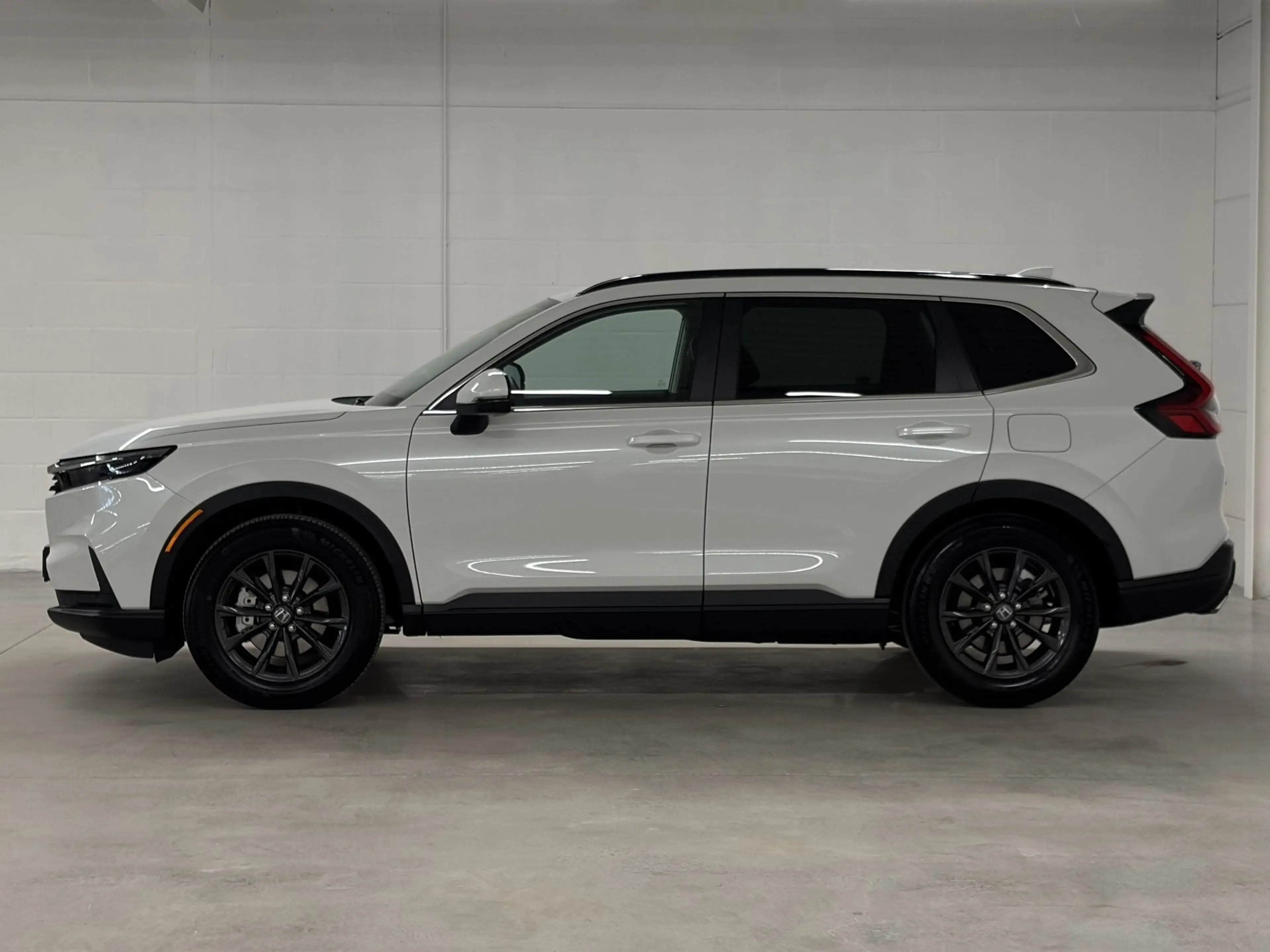 Honda CR-V 2.0 i-MMD HEV Elegance AT — photo 2