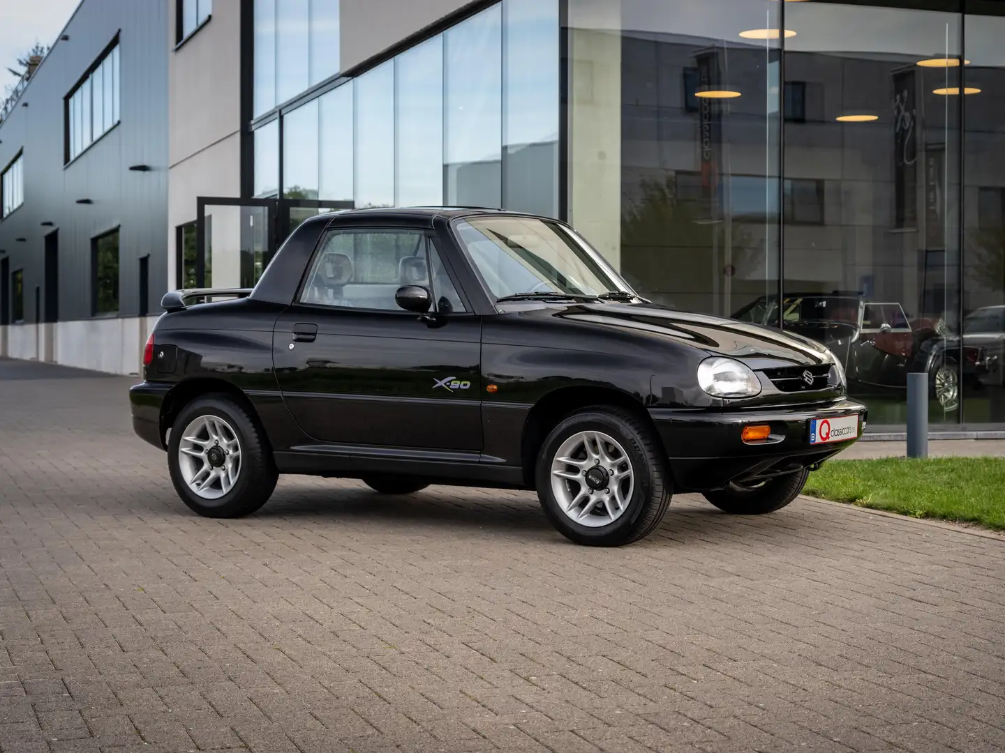 Suzuki X-90 33.000 km  ||   1 Owner Noir - 2