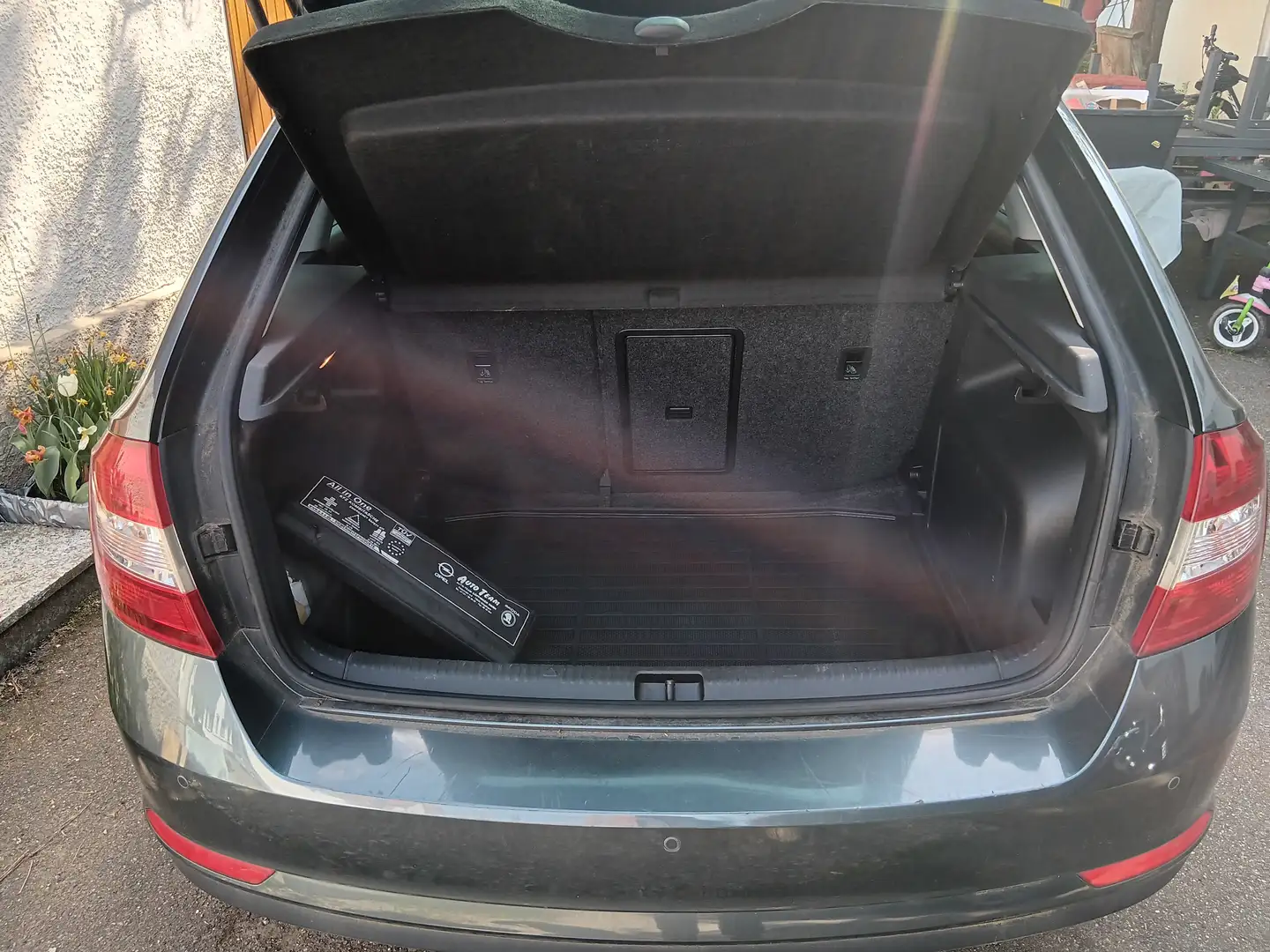 Skoda Rapid/Spaceback Rapid Spaceback Diesel Rapid Spaceback 1.6 TDI Amb Grau - 2