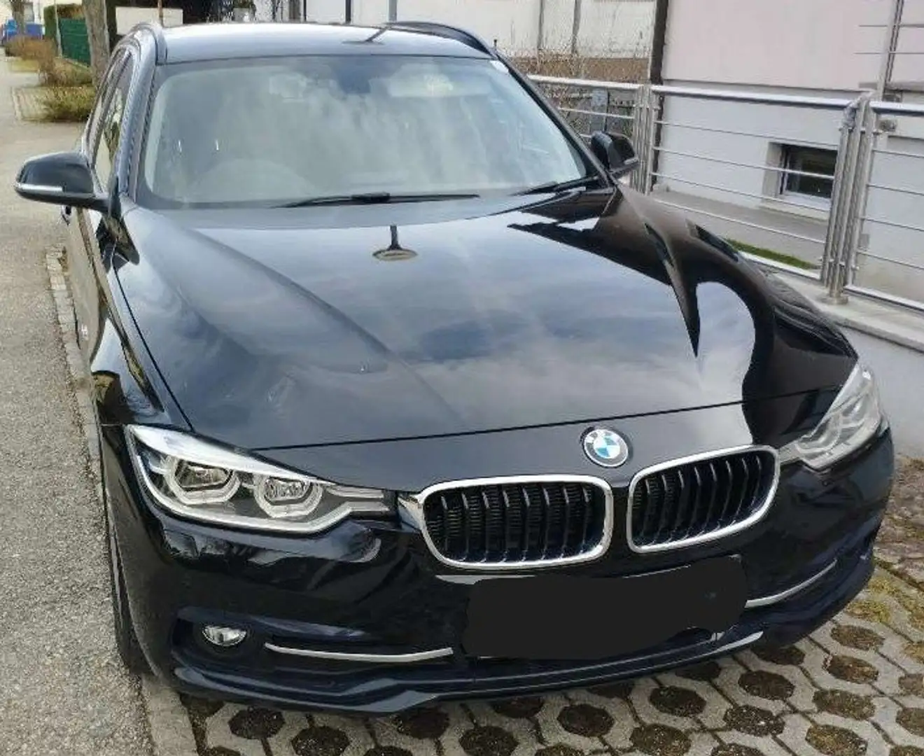 BMW 316 316d Touring Sport Line Schwarz - 1