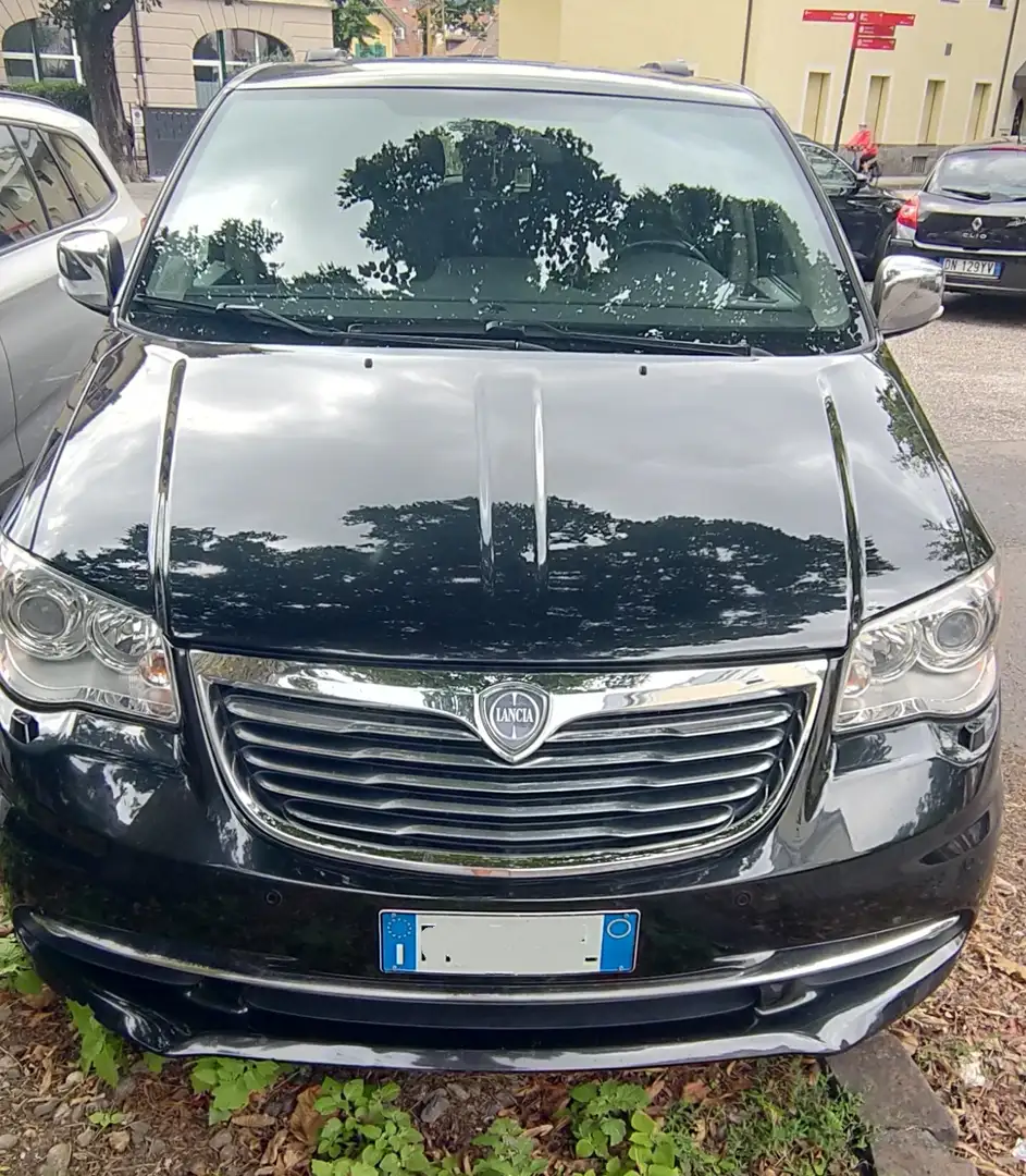 Lancia Voyager 2.8L Platinum 163cv auto - 1