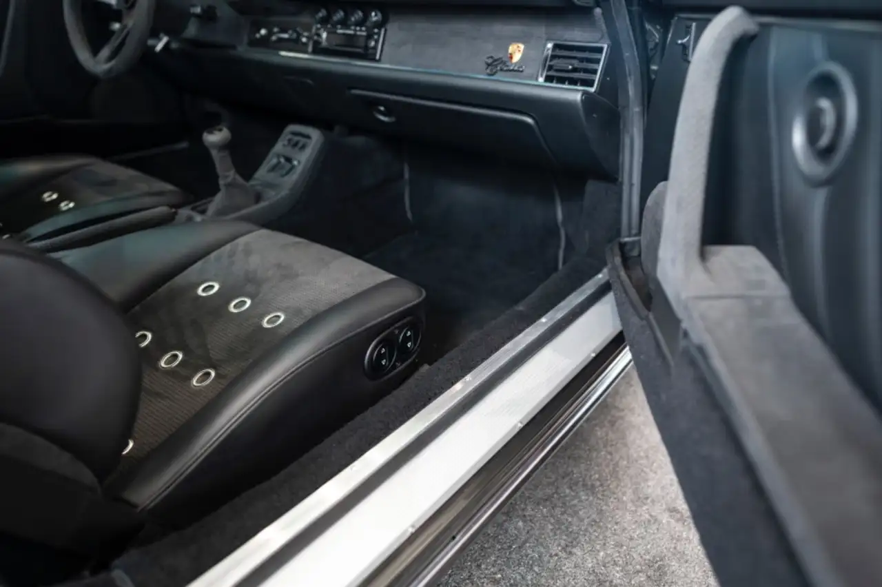 Porsche 964 C4 - 911 Backdate -, foto 7