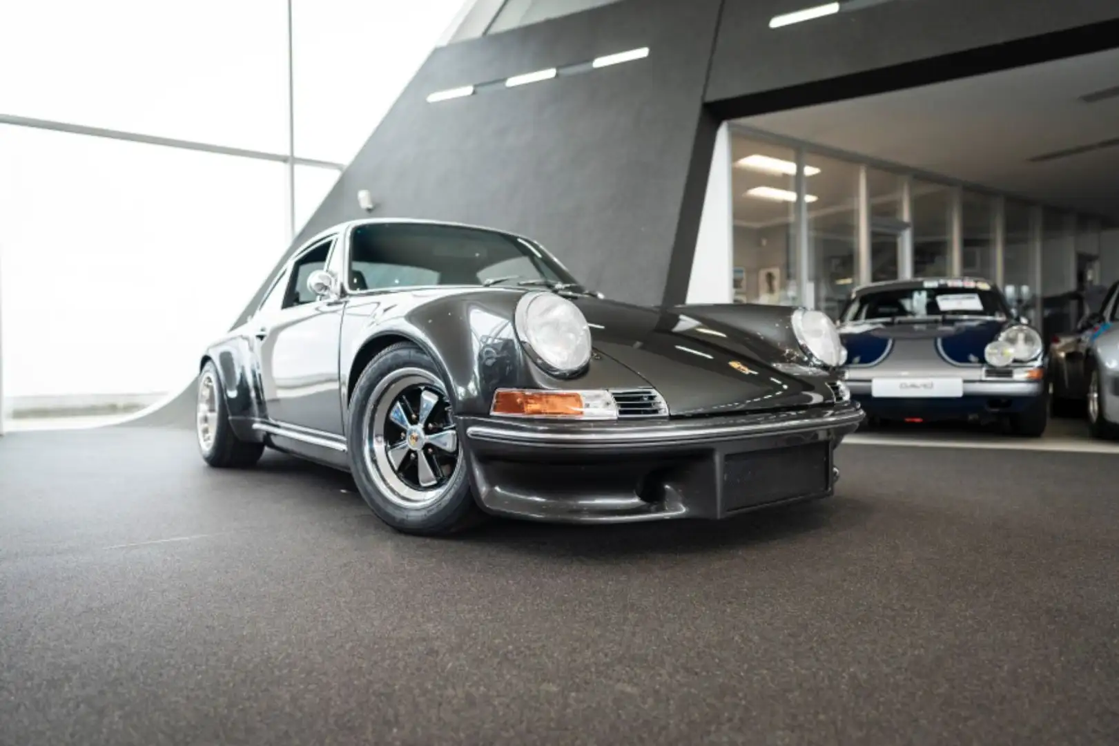 Porsche 964 C4 - 911 Backdate - Grau - 2
