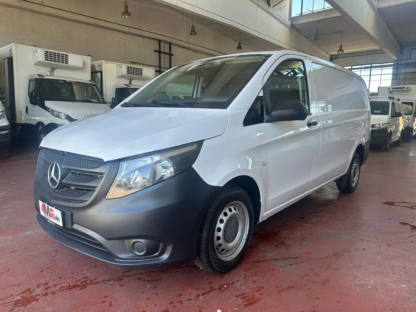 Mercedes-Benz Vito - 2