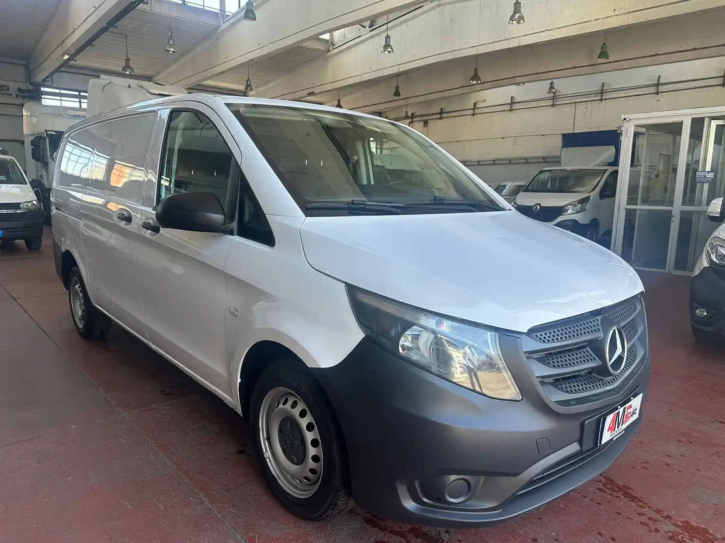 Mercedes-Benz Vito - 1