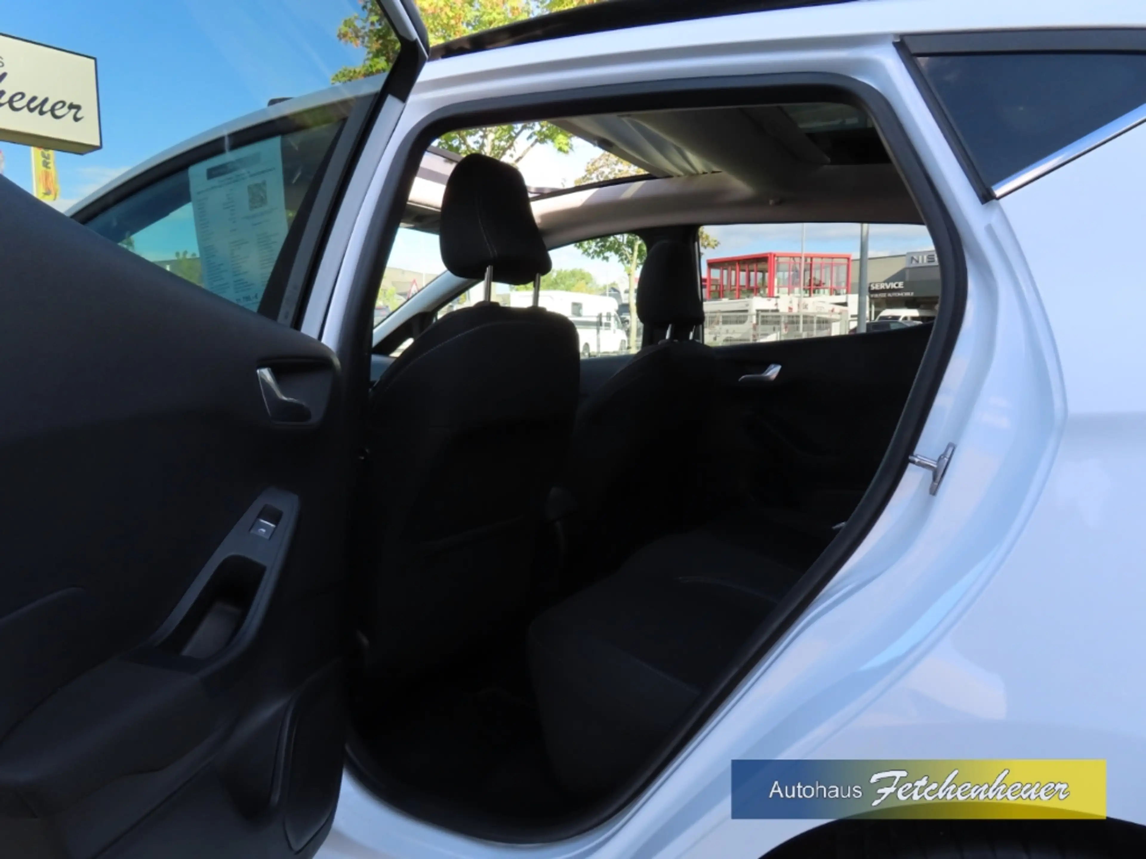 Ford Fiesta Titan. NAVI+LED+RFK+ACC+SHZ+B&O+ALU+PANO — photo 7