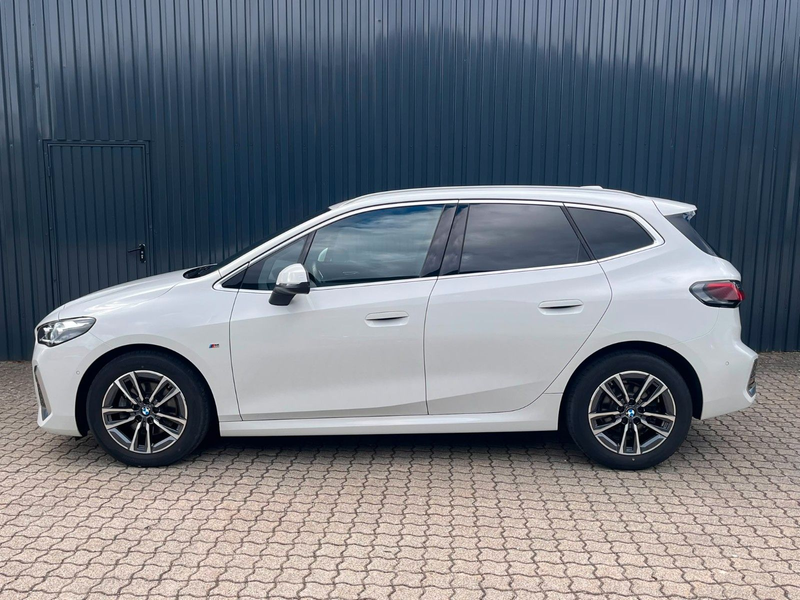 BMW 218 i Aut Active Tourer M SPORT /Kamera/Komfortzu — photo 6