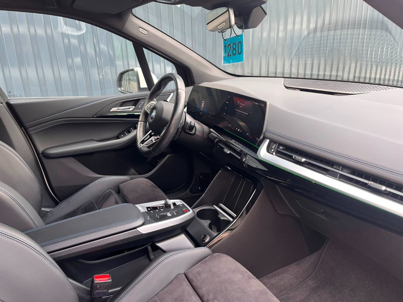 BMW 218 i Aut Active Tourer M SPORT /Kamera/Komfortzu — photo 11
