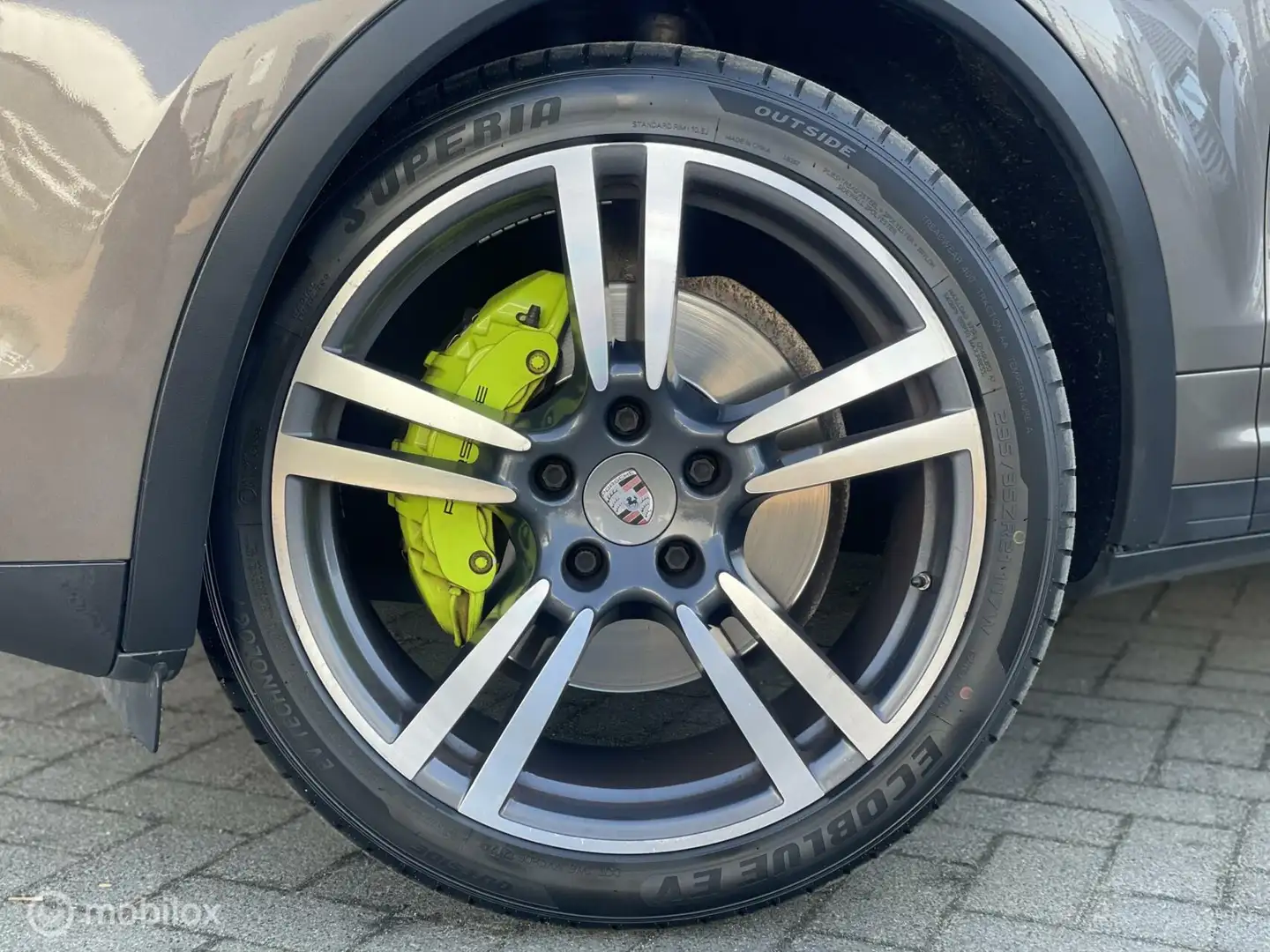 Porsche Cayenne 3.0 S E-Hybrid Hnědá - 2