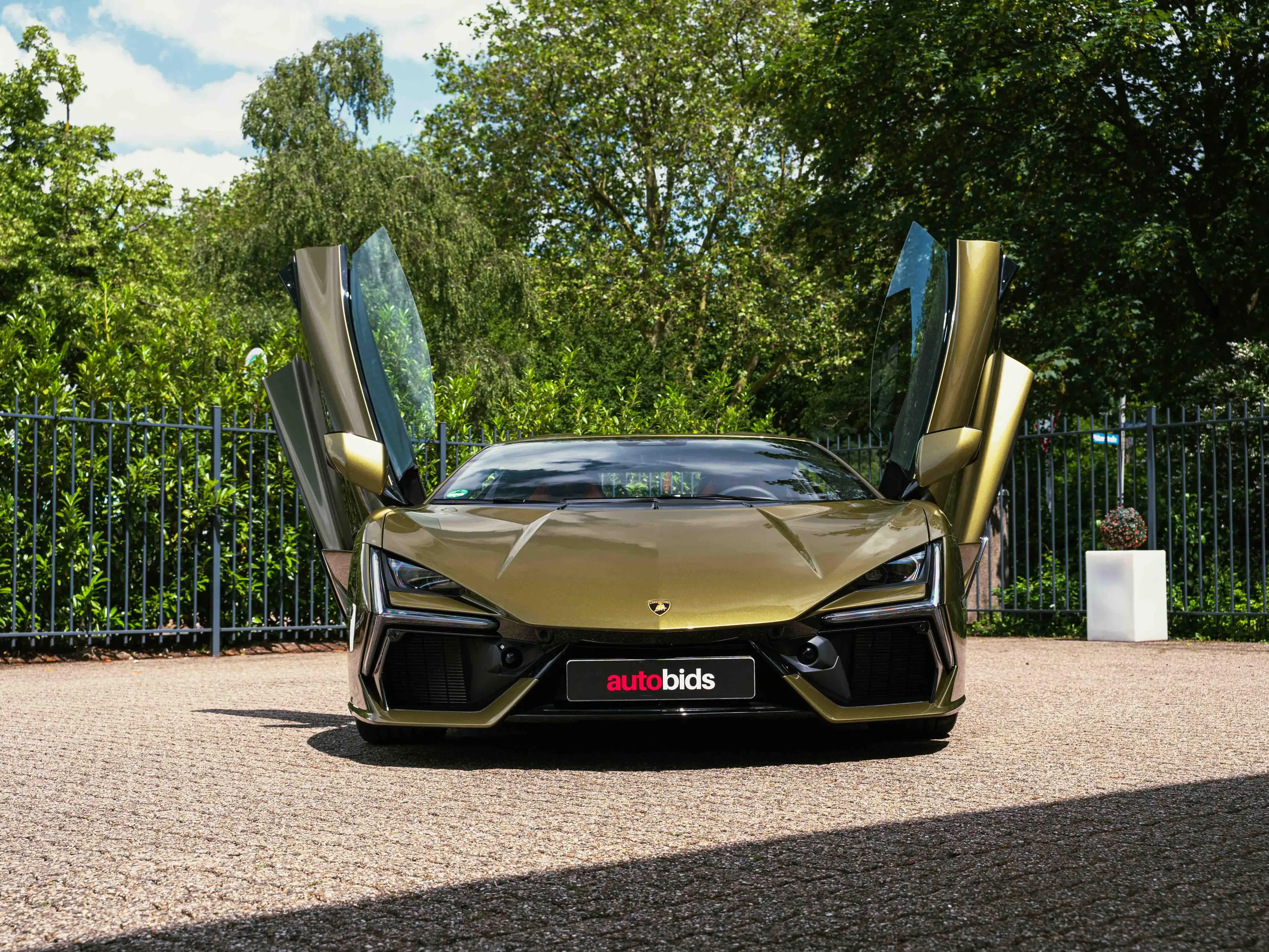 Lamborghini Revuelto Ad Personam — photo 2