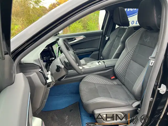 Renault Rafale view 11